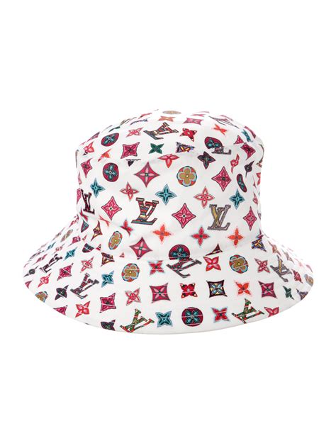 louie vuitton bucket hat.